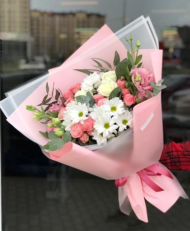 Букет цветов из: Розы, Лизиантусы и Хризантемы в Пехорке